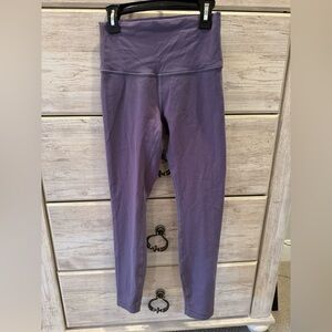 Lululemon women’s high waisted leggings size 4 lavender
Cotton stretch material